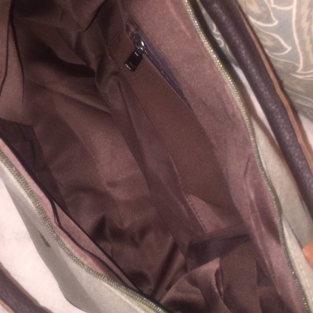 NWT Grey canvas messenger tote bag - Picture 2 of 5